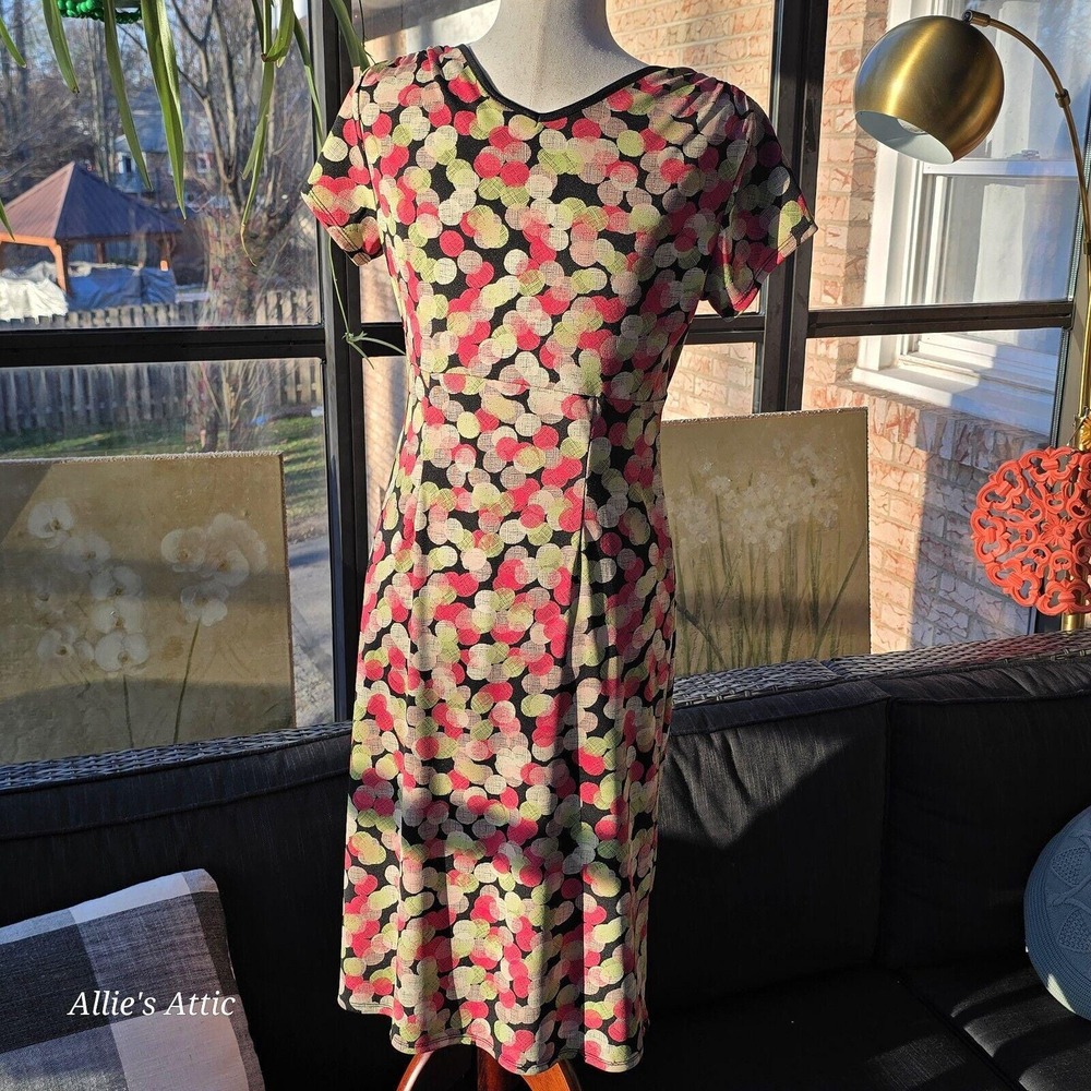 Red Green Black Rabbit Rabbit Rabbit Polka Dot VNeck Short Sleeve Long Dress 8 - Picture 4 of 6